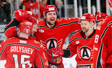 "Автомобилист" переиграл минское "Динамо" в матче КХЛ