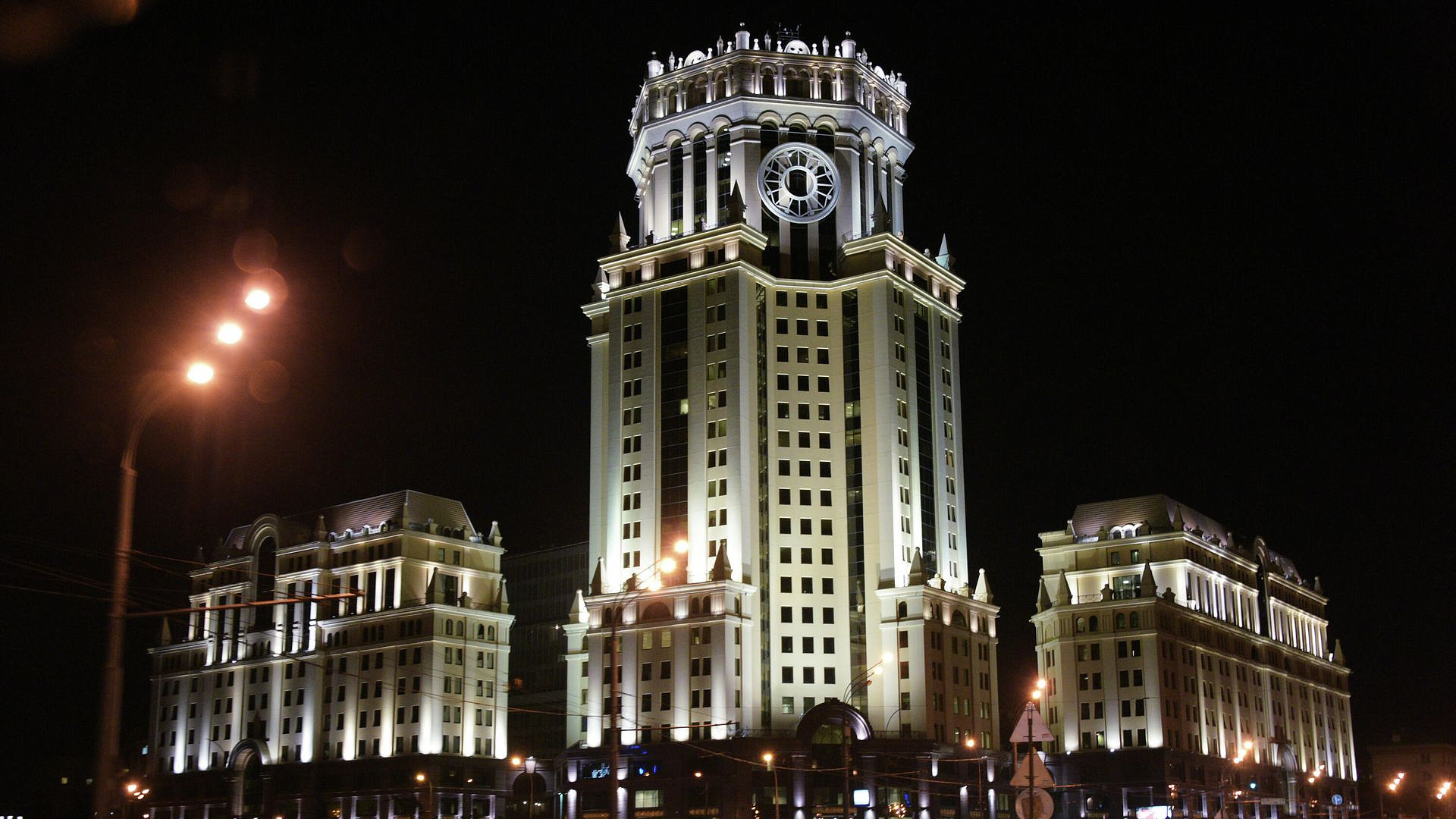 Из московского ТЦ "Павелецкая Плаза" эвакуируют людей