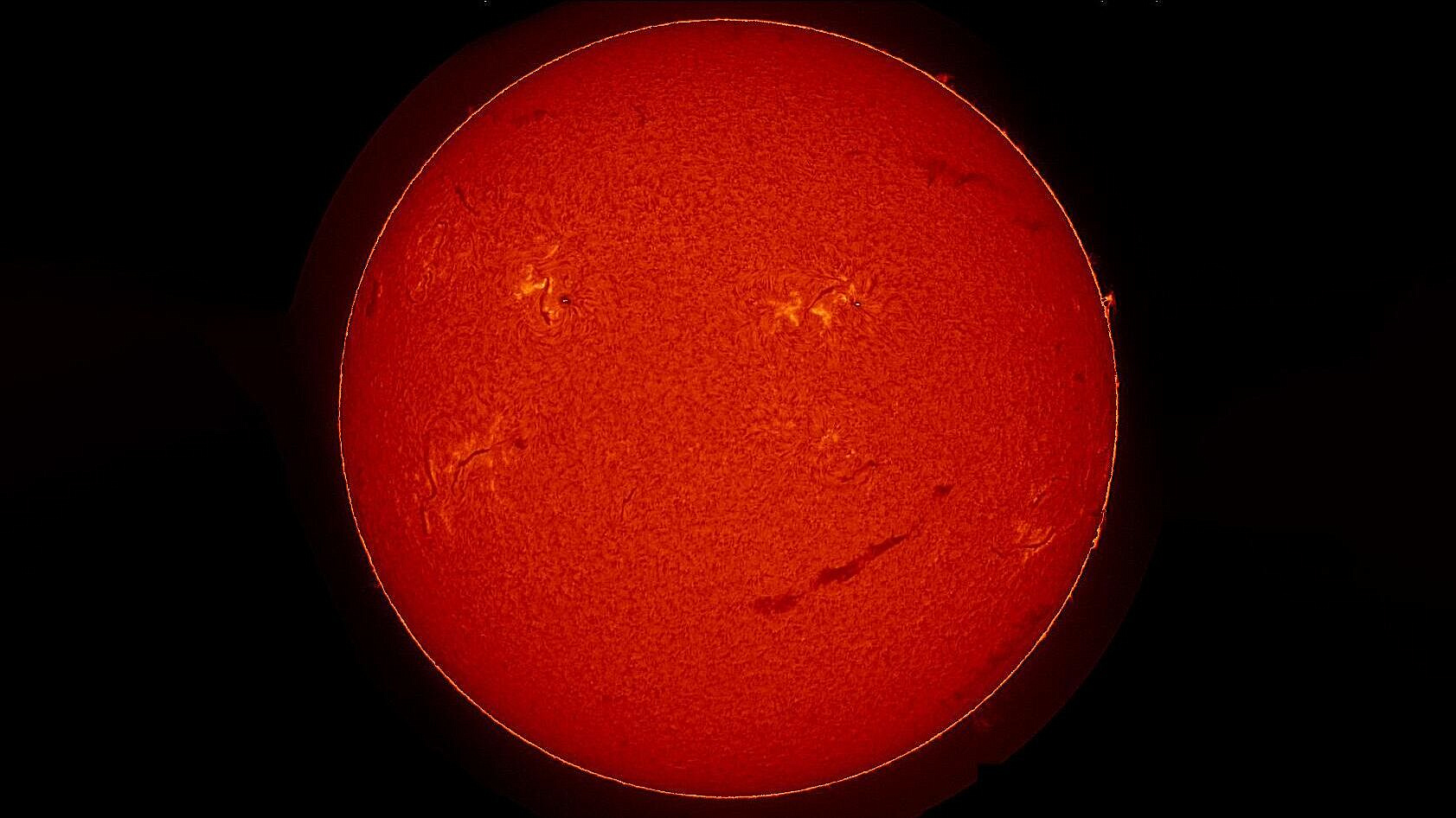 Ученые сообщили об огромной аномалии на Солнце