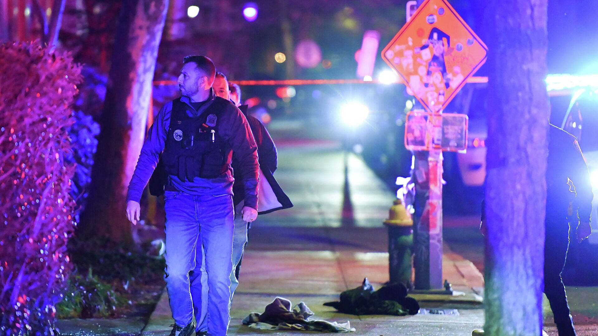 ����������� �� ���� � �������� � ���-������� ������ � �����, ����� ���