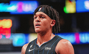 Дабл-дабл Банкеро помог "Орландо" обыграть "Миннесоту" в матче НБА