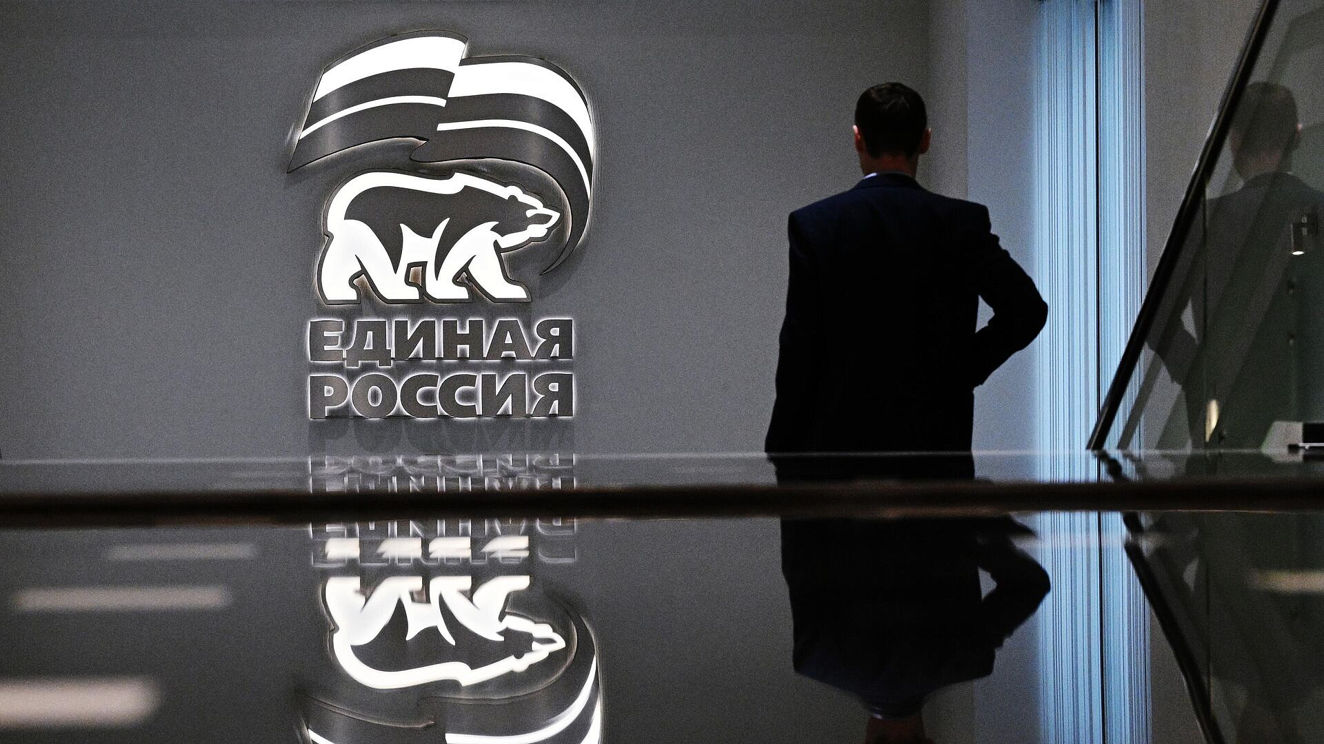 В ЕР расследуют случай с депутатом, заявившем о "контрактниках — "бомжах"