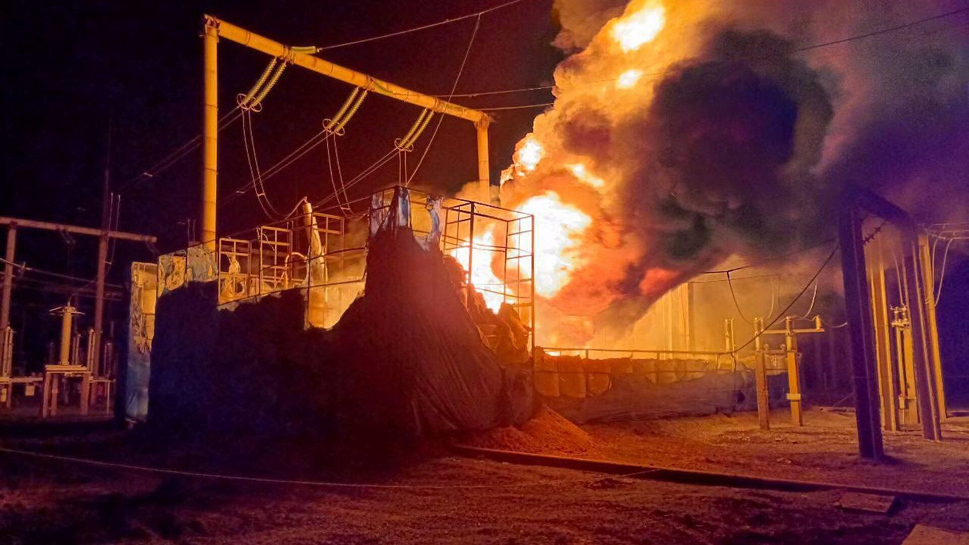 ВСУ обстреляли электроподстанцию в Запорожской области