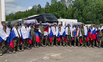 В Подмосковье сел самолет с спасенными из плена ВСУ российскими солдатами