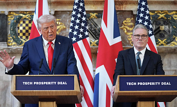 Стармер в переговорах с Трампом назвал введение пошлин неверным шагом