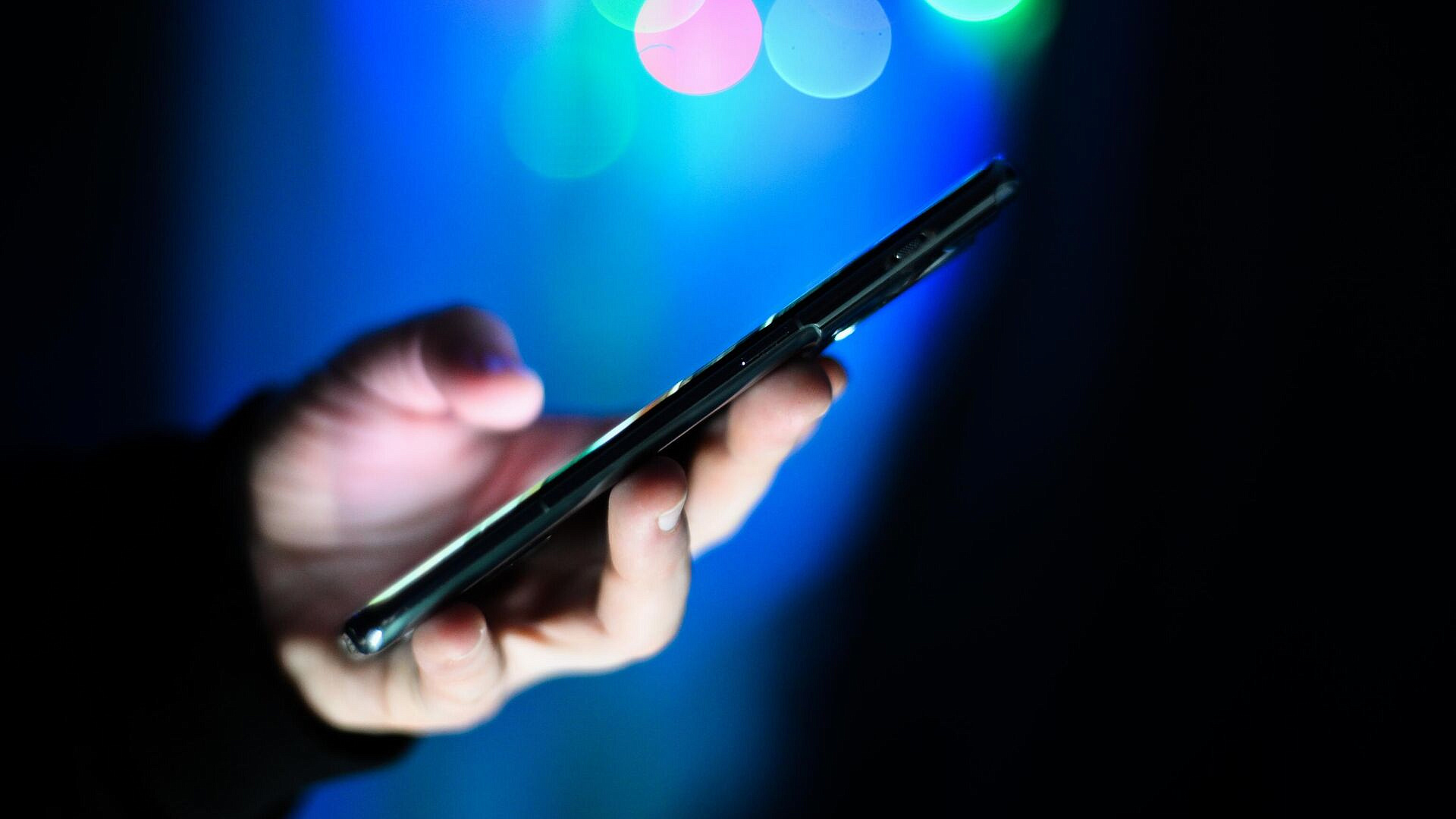 СМИ: cмартфоны Samsung начали блокироваться