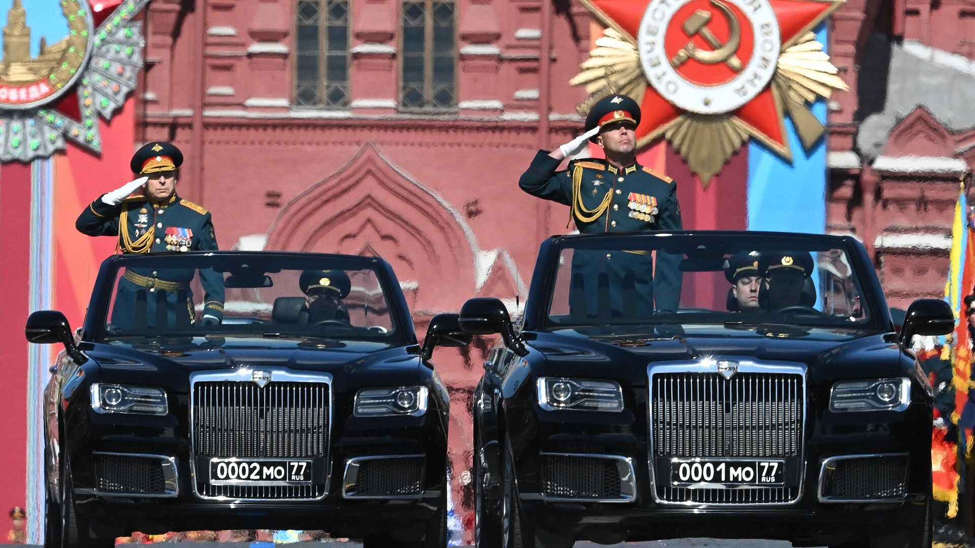 На репетиции парада Победы по Красной площади прошла военная техника