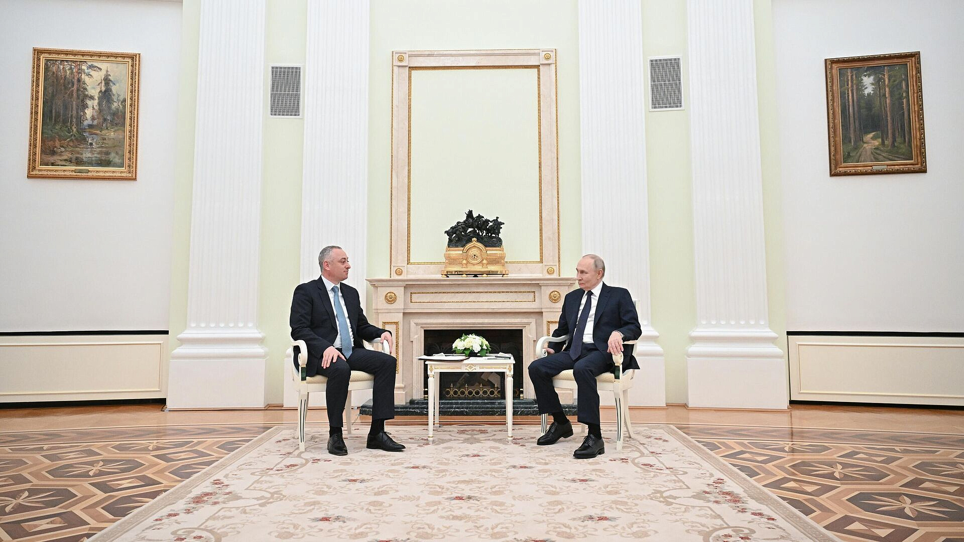 ����� ������ �� ������ ��������� ��������� ������ � �������