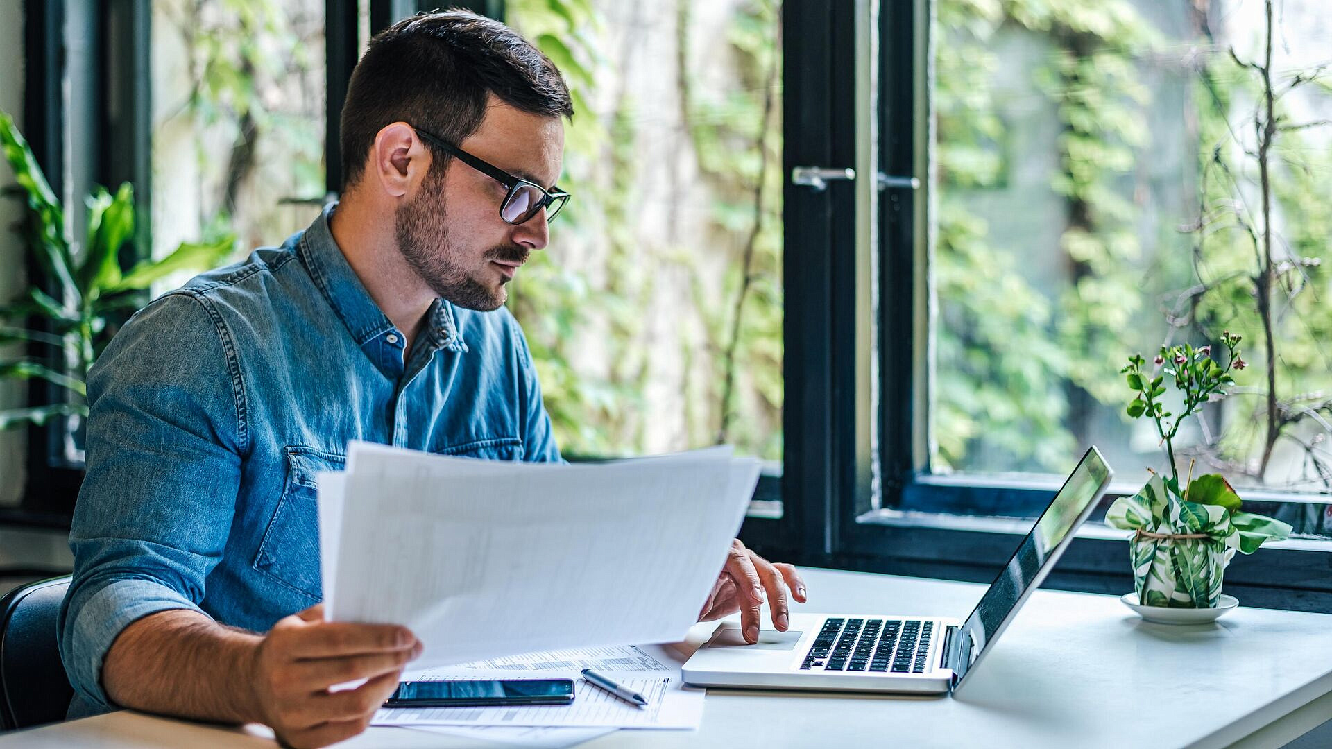 Котяков рассказал об трудоустройстве выпускников программ переобучения