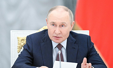 Путин поручил создать СП для перевозки грузов по Трансарктическому коридору