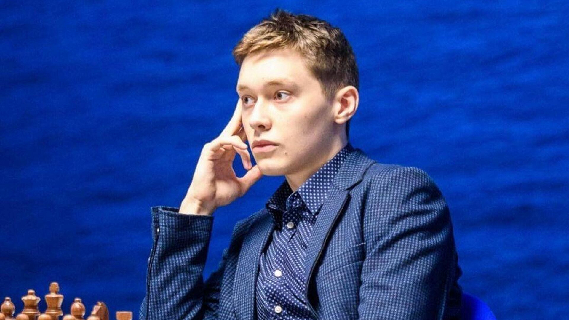 Есипенко проиграл Гири на турнире претендентов в Пафосе