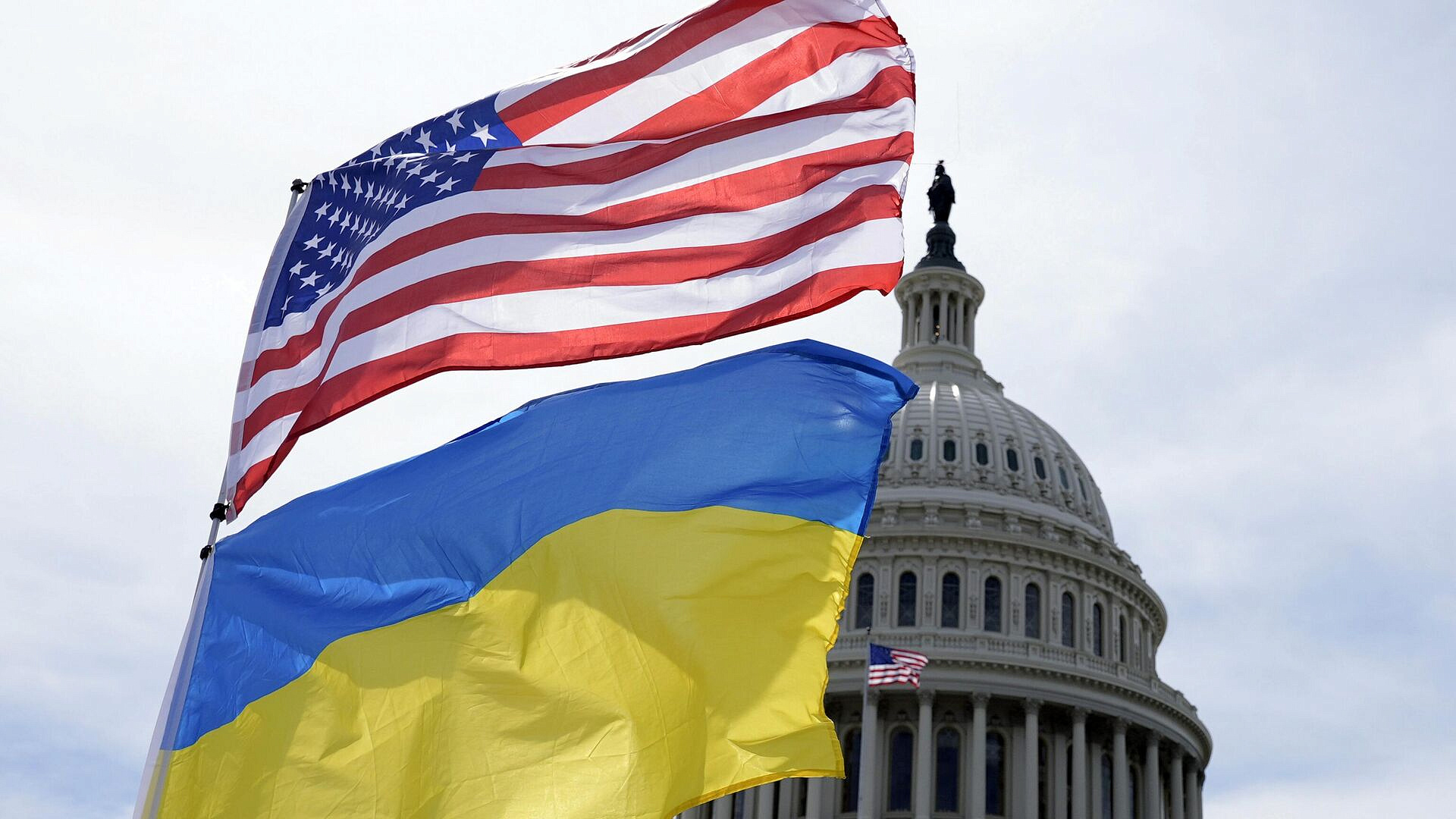 СМИ: США и Украина поделят доходы от ресурсов после подписания соглашения
