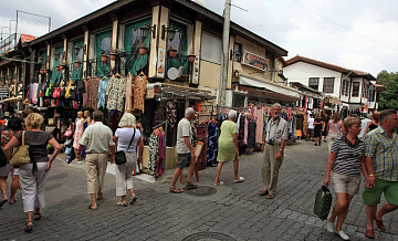 Косметолог предупредила россиян об опасности татуировок в турецких отелях