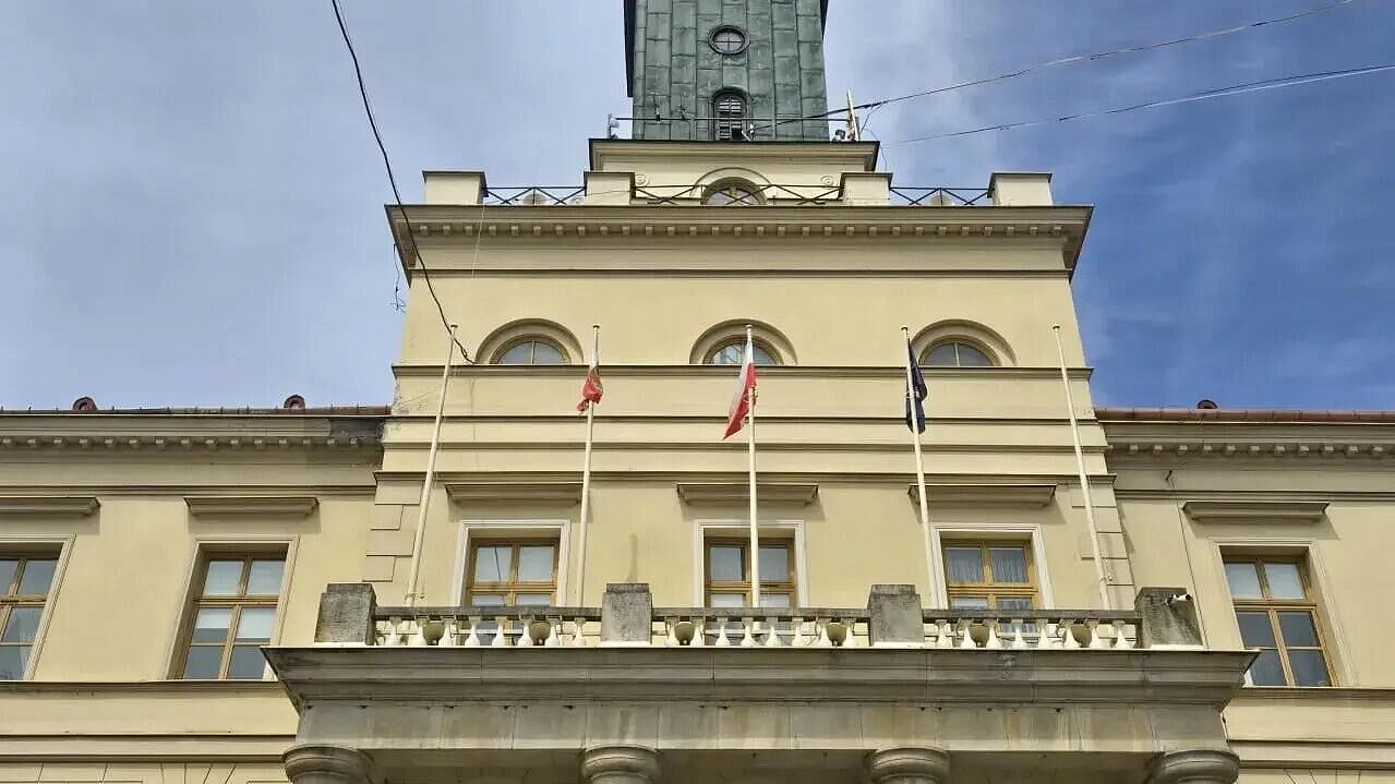 С ратуши польского Люблина сняли украинский флаг
