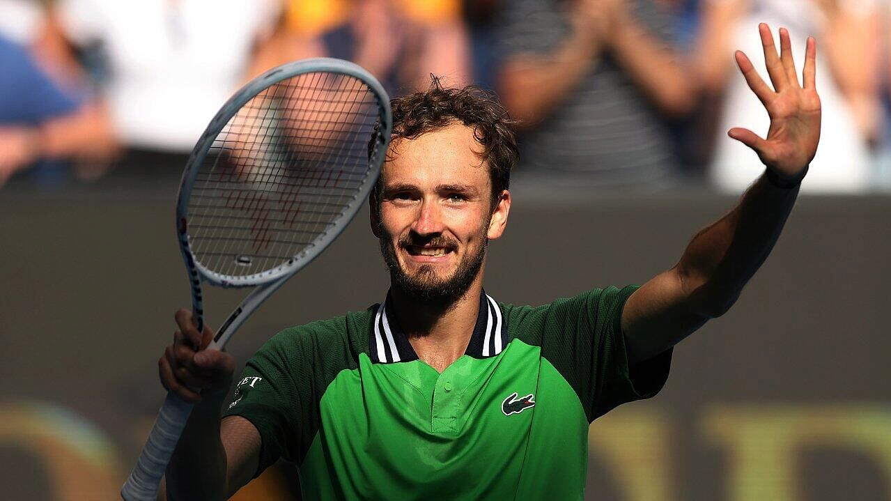 Медведев вернулся на очень высокий уровень, считает Синнер