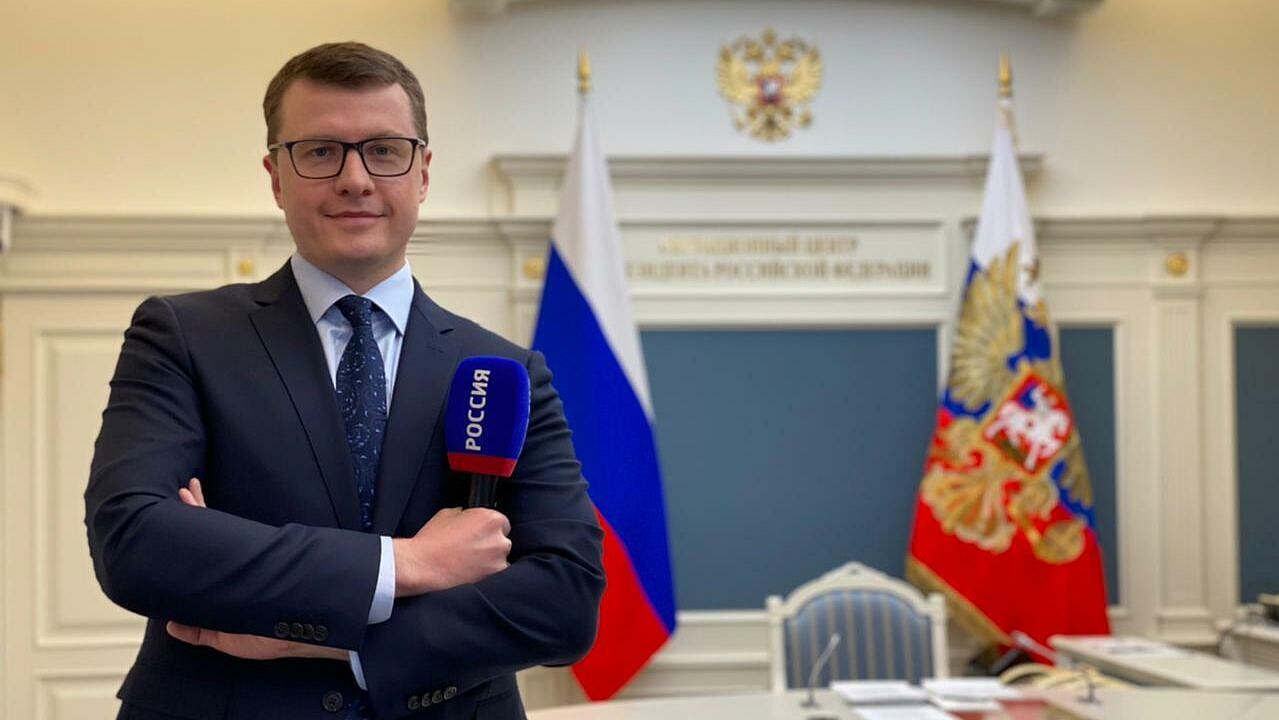 Зарубин иронично прокомментировал введенные против него санкции ЕС