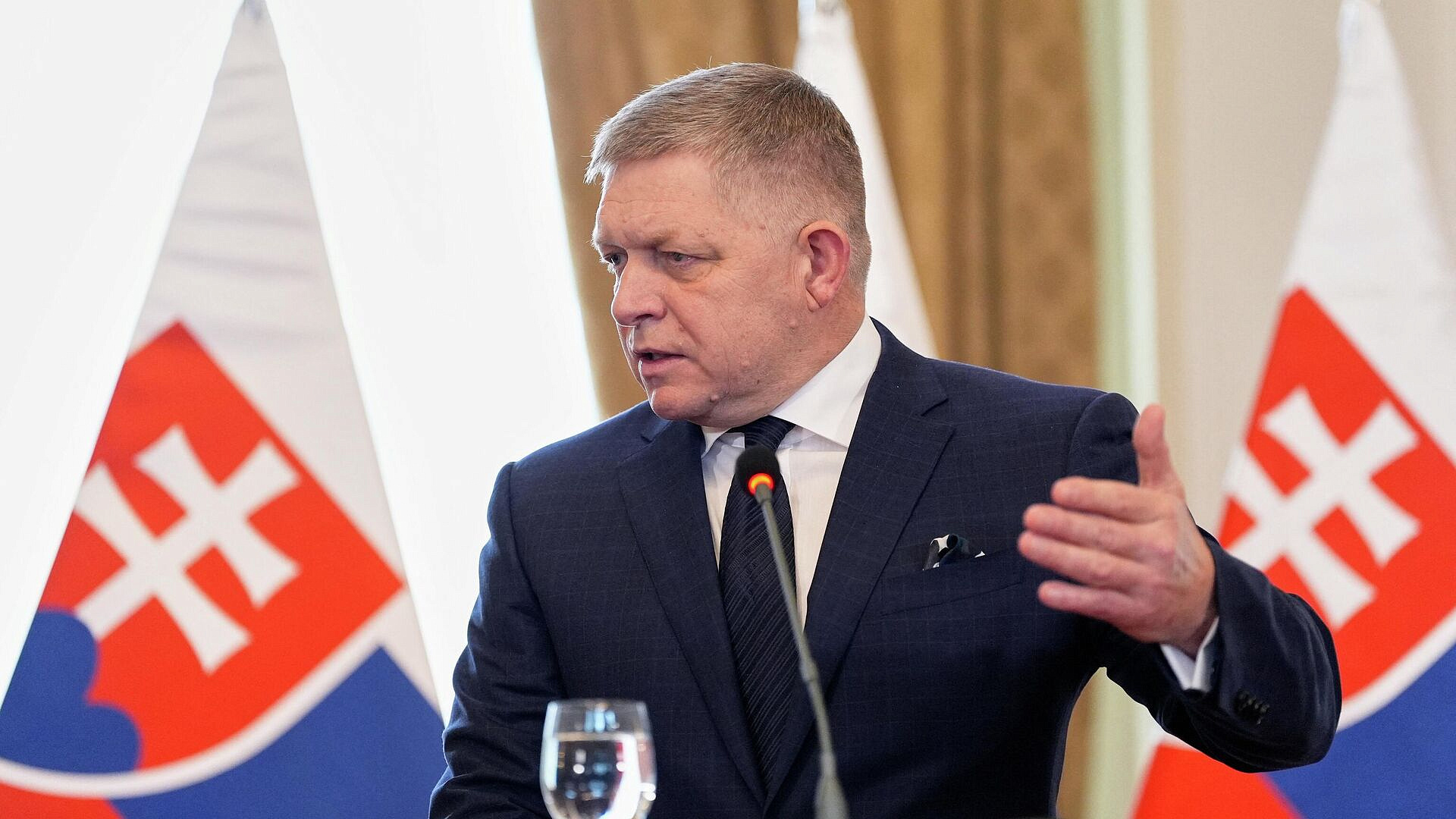 Фицо призвал Киев позволить проверить состояние нефтепровода "Дружба"