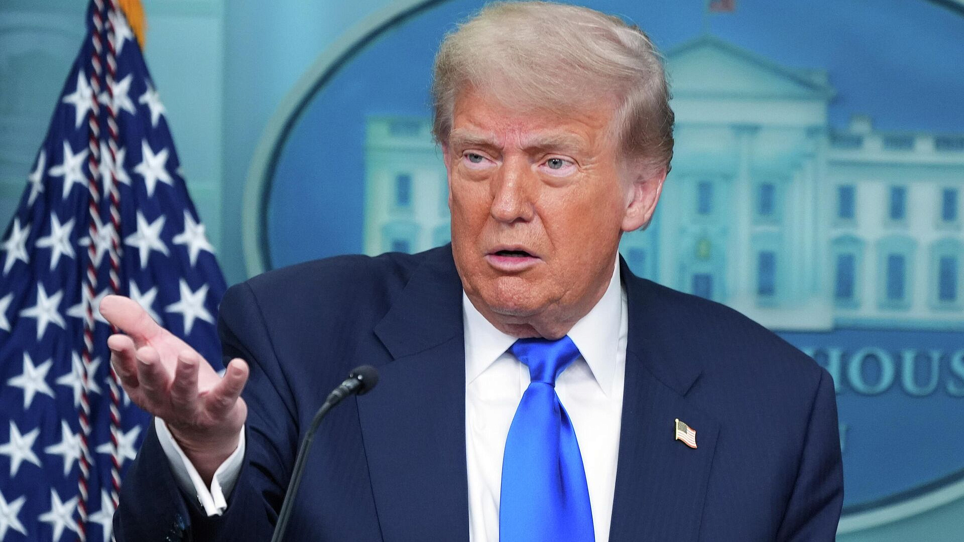 США около часа назад контактировали с Ираном, заявил Трамп