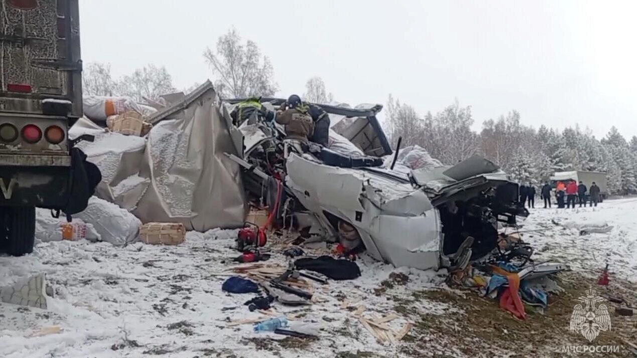 Пострадавший в ДТП в Приангарье гражданин КНР находится в тяжелом состоянии