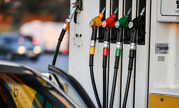Цены на бензин и дизельное топливо в ОАЭ резко выросли