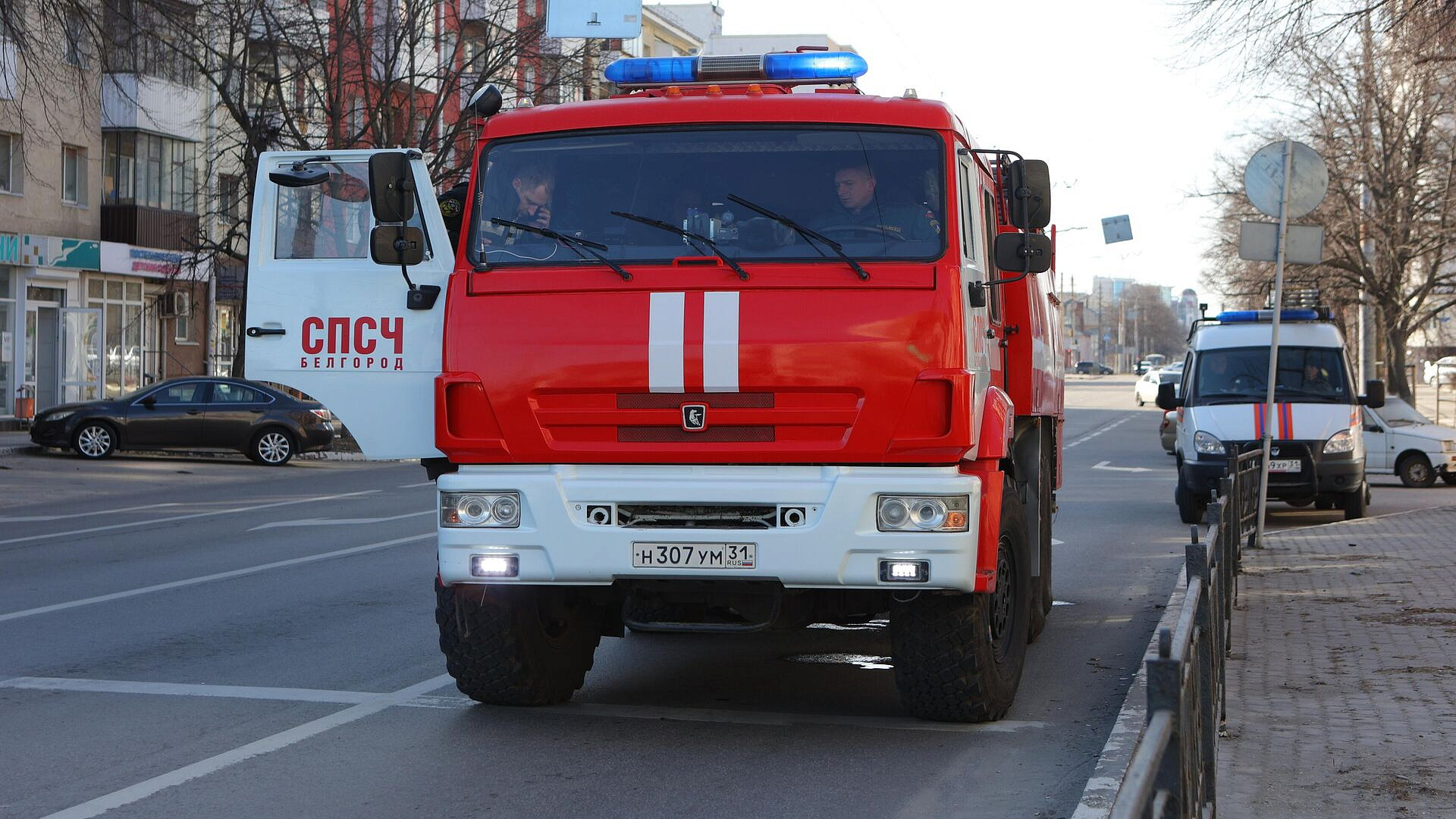В Белгороде ликвидировали возгорание, возникшее после атаки ВСУ