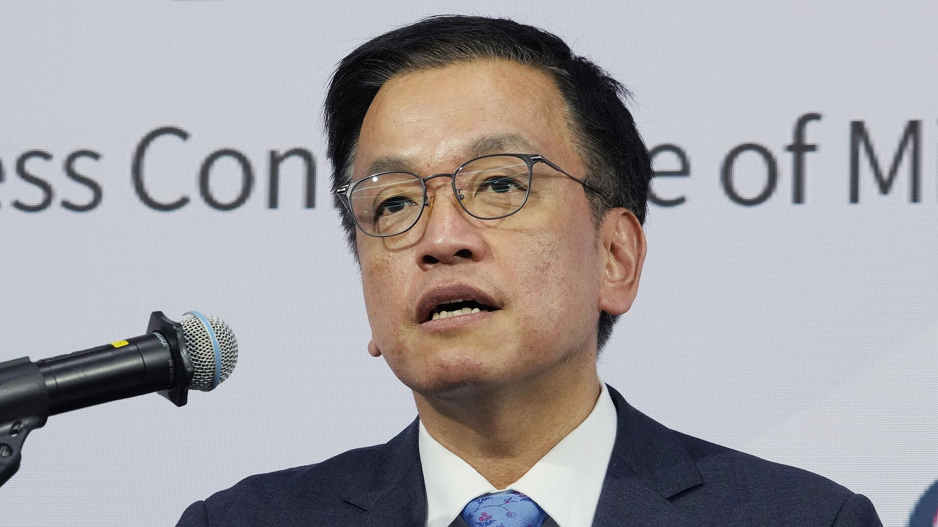 ����� �.�. ���������� ����� ����� ��������� � ������������ � �������