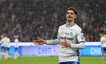 "Динамо" после первого тайма в большинстве обыгрывает ЦСКА в РПЛ