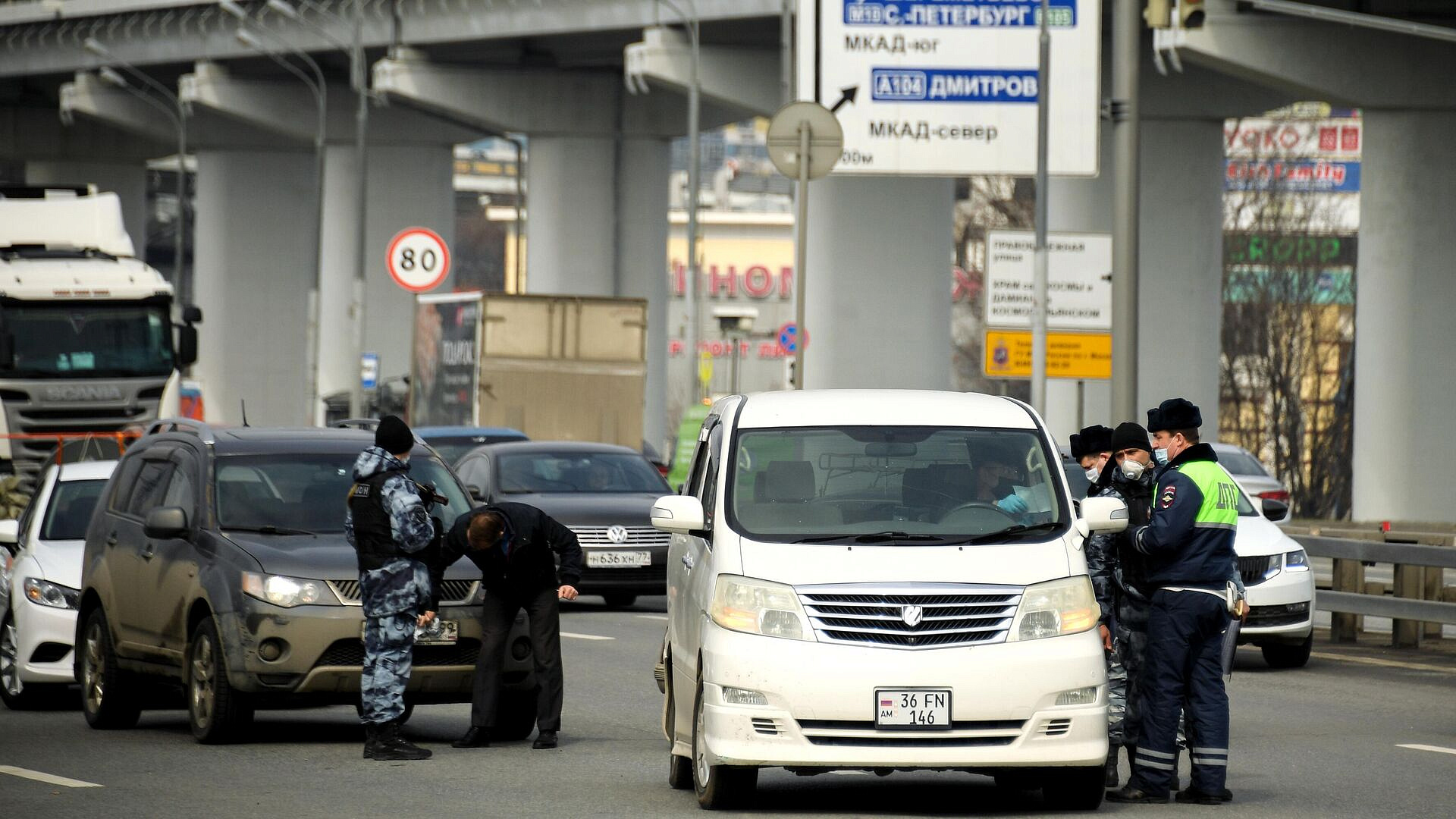 Взрывы прогремели в пригороде Тель-Авива