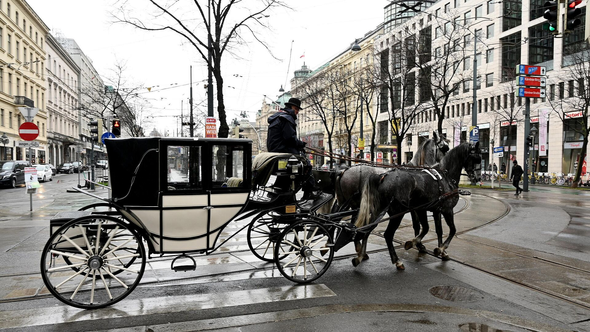 В Европе выяснили, кто заведует местными "русскими" магазинами