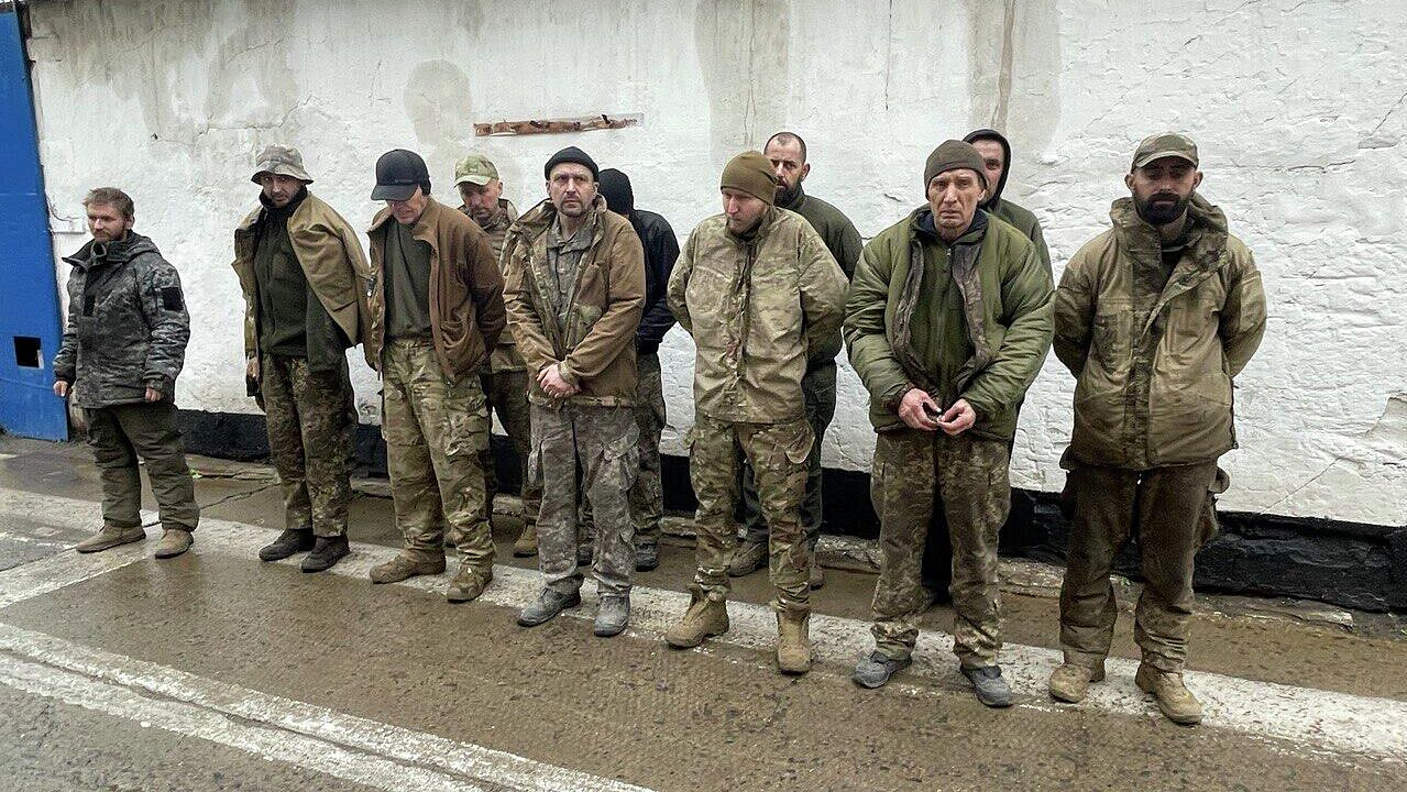 Командование ВСУ своим дроном завело солдата в плен