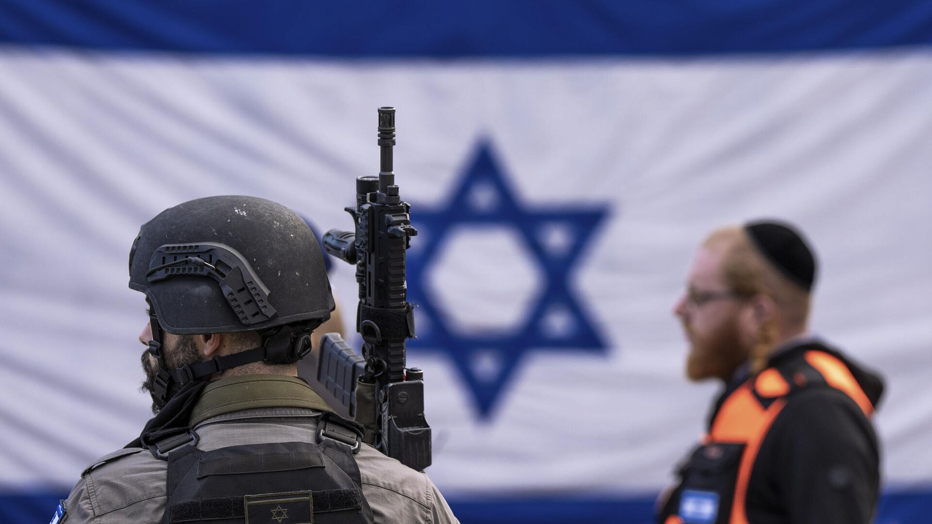 ЦАХАЛ поразила более 400 целей на западе и в центре Ирана за сутки