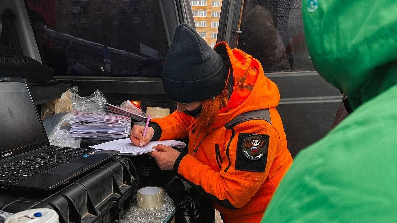 Смоленские водители передали волонтерам видео для поисков девочки