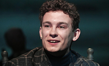 Актер Никита Кологривый учредил именную стипендию для студентов ГИТИСа