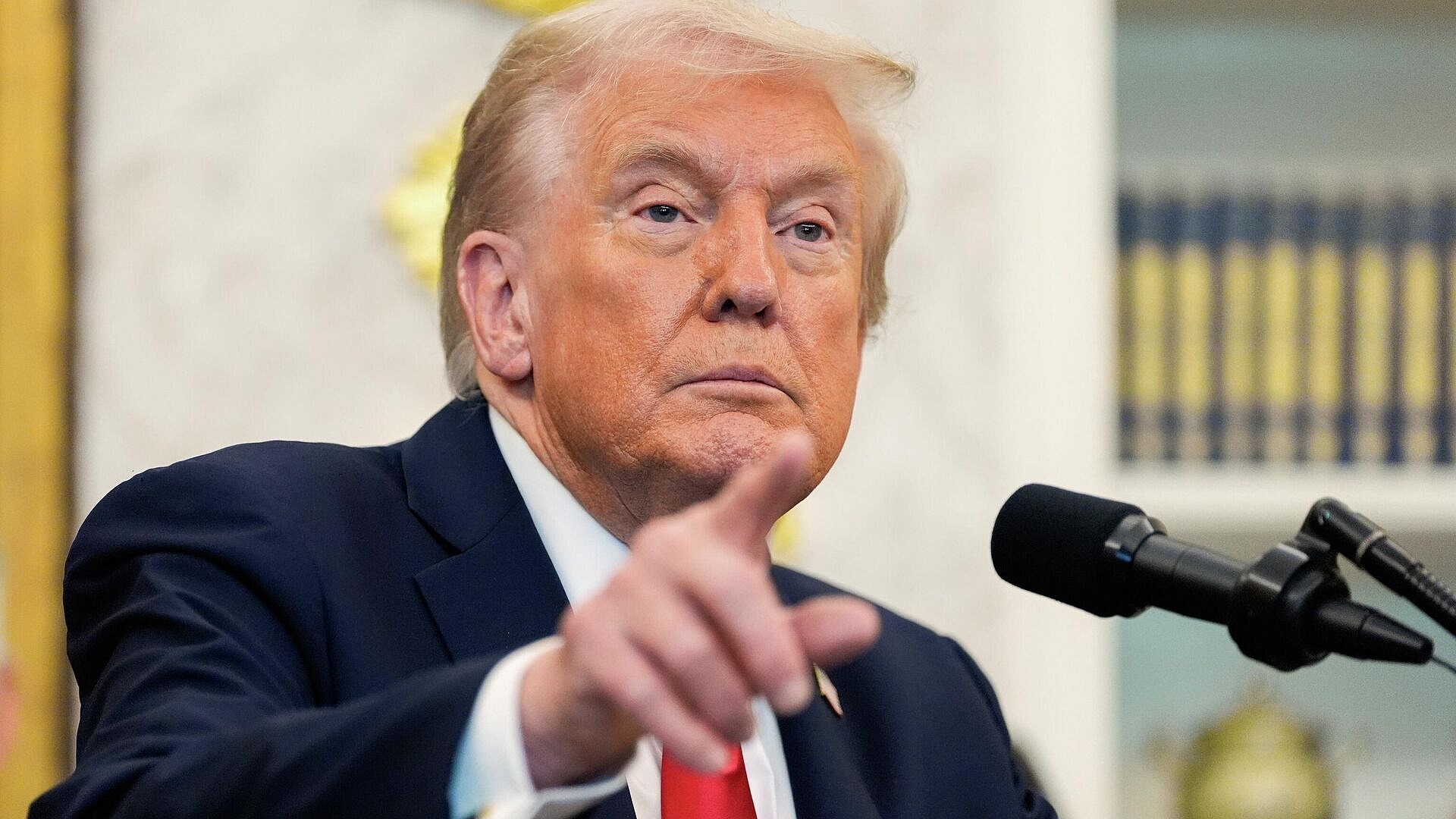 Глава МИД Турции оценил планы Трампа встретиться с Путиным и Зеленским