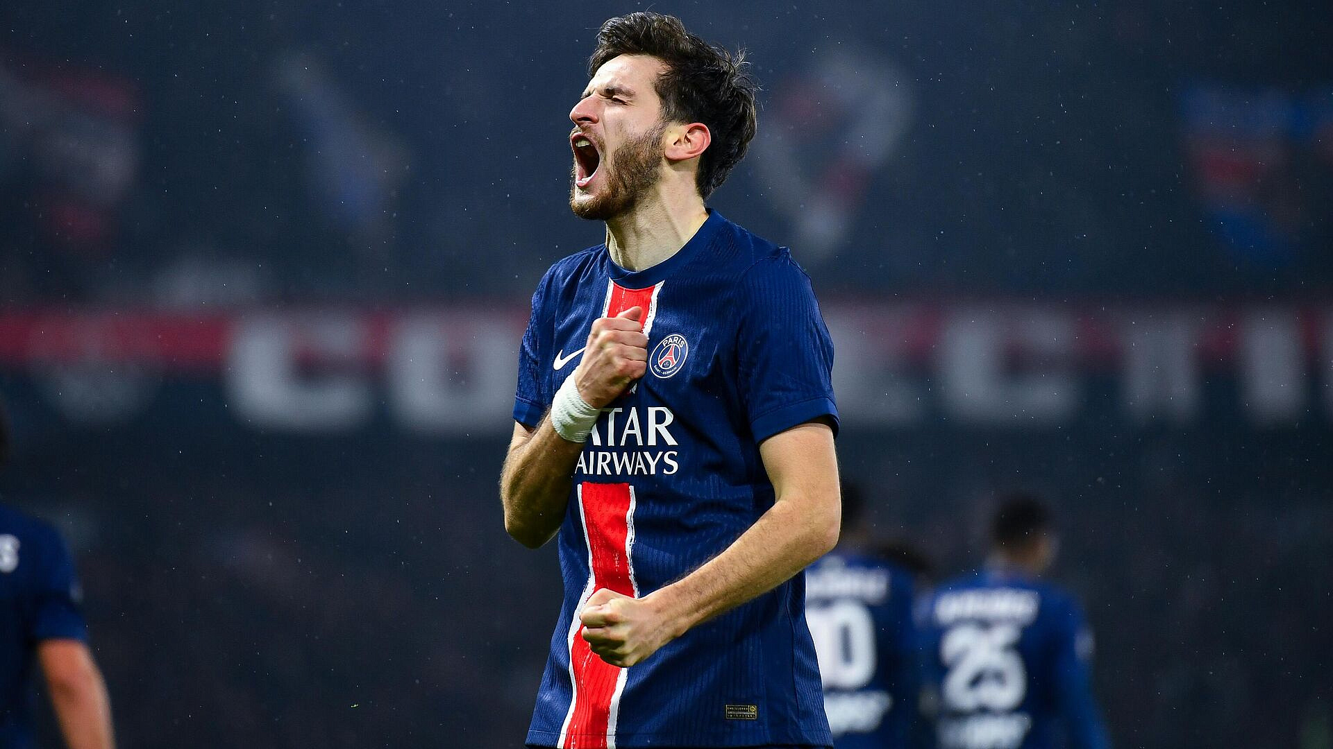 СМИ: "Арсенал" интересуется игроком "ПСЖ" Кварацхелией