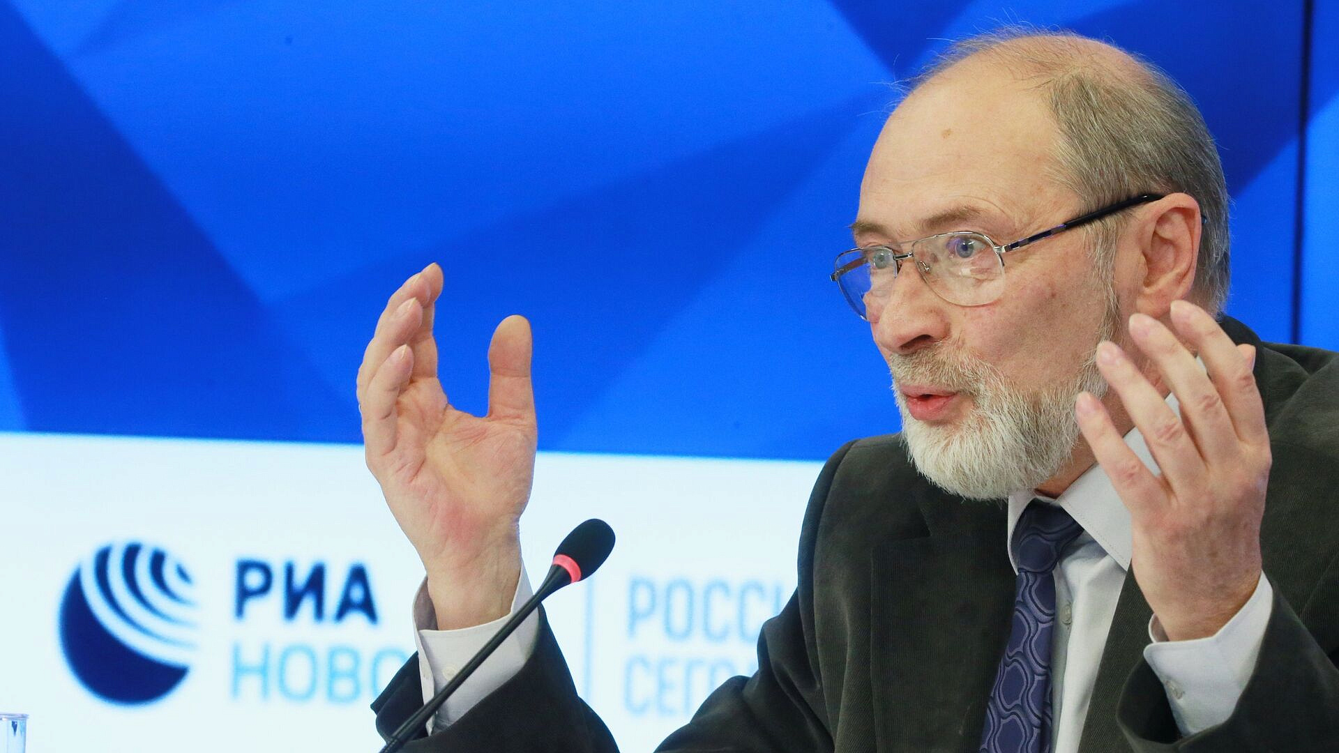 Вильфанд спрогнозировал первую майскую грозу в Москве в пятницу