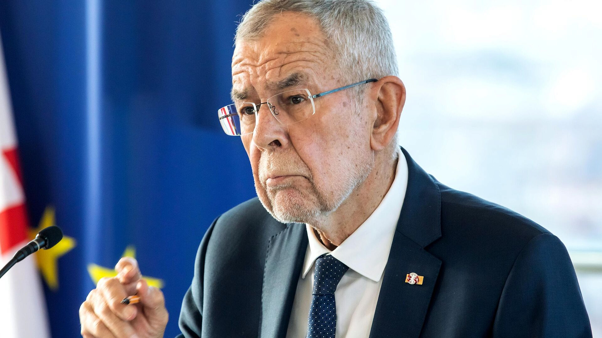 Президент Австрии назвал четыре варианта развития ситуации в стране