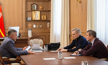 Анохин и Куницкий обсудили взаимодействие Смоленщины и ПАО "Дорогобуж"