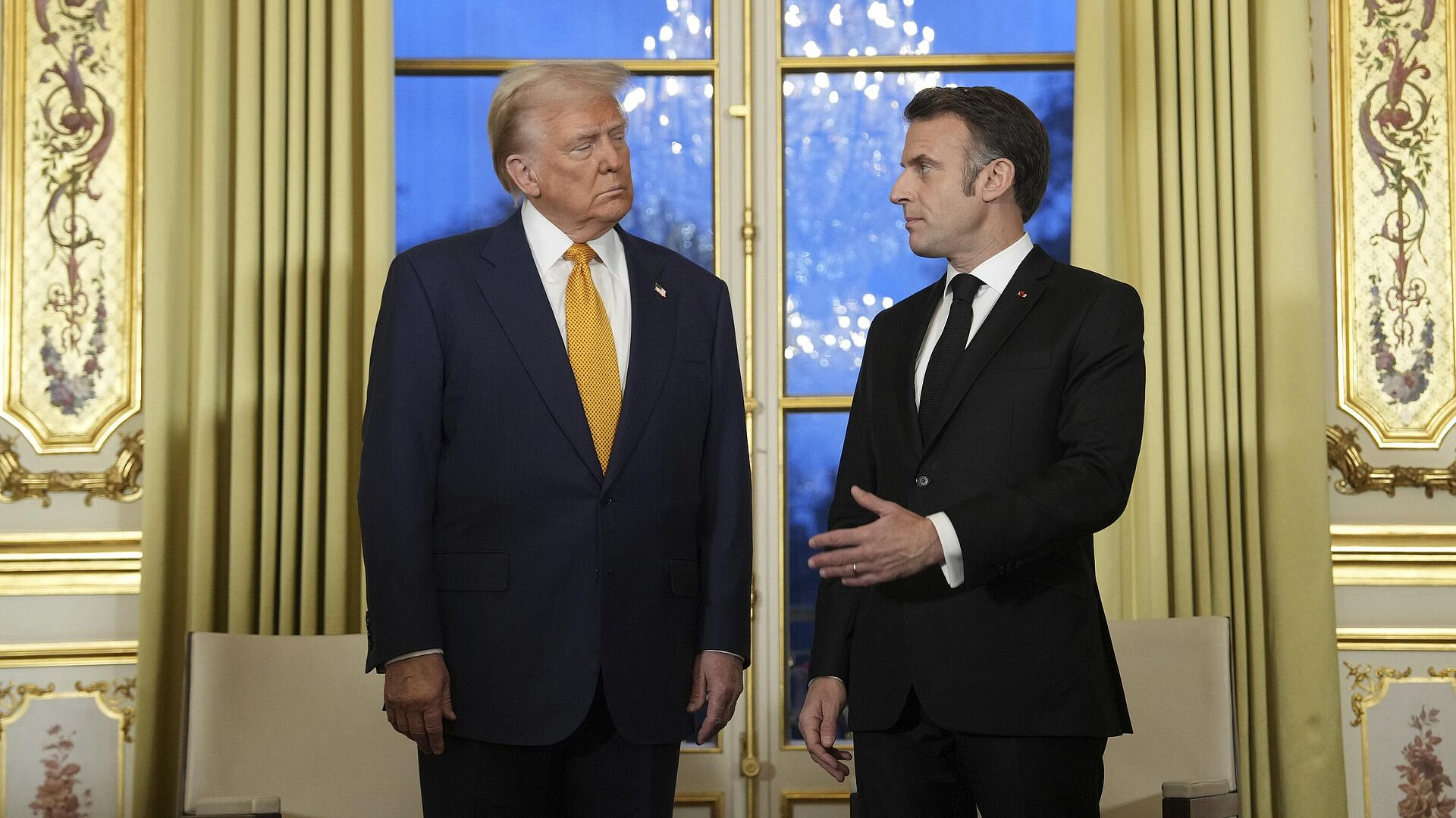 Эксперт объяснил слова Трампа о скором уходе Макрона