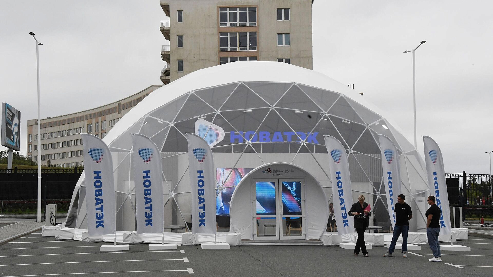 "Новатэк" прорабатывает варианты обеспечения "Арктик СПГ-2" ледоколами