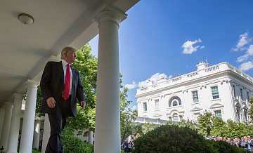 Белый дом запустил страницу в виде игры с Трампом в роли человека-паука