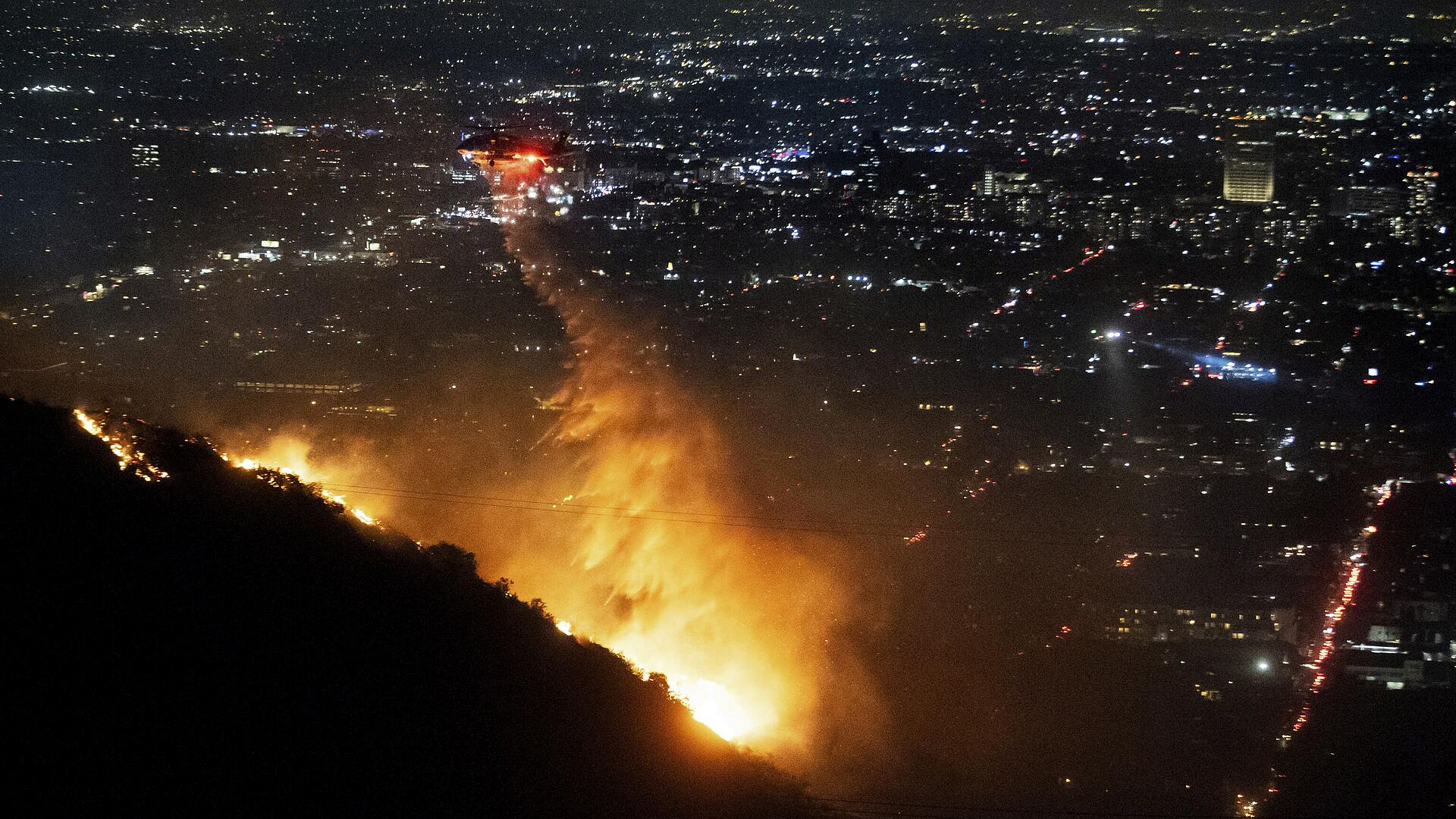 "Три миллиона". В США сделали мрачное заявление после пожаров в Калифорнии