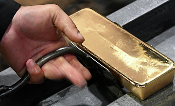 Минфин предложил ограничить вывоз физлицами золота в слитках