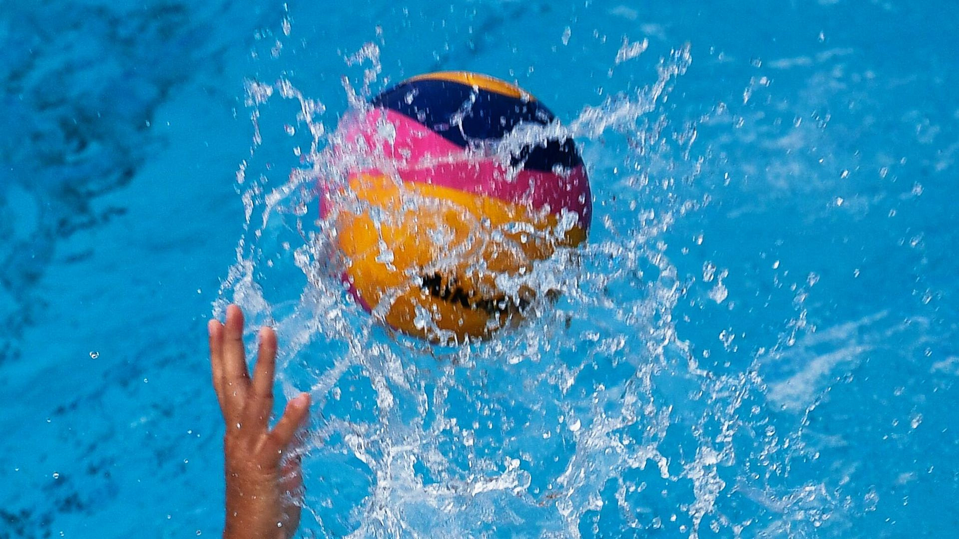 Сборная России вышла в финал ЧЕ по водному поло среди игроков до 20 лет
