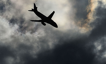 Самолеты, летящие в Дубай, развернули из-за угрозы ракетных атак