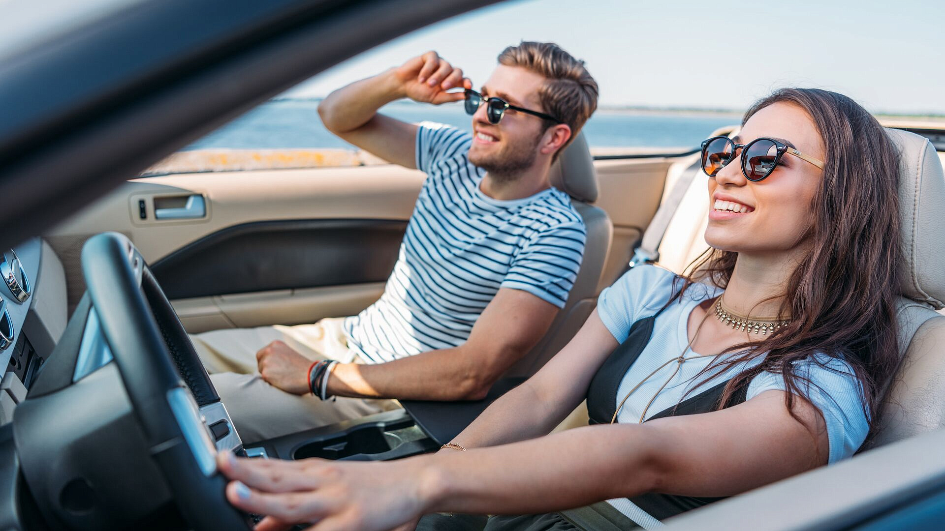 Аналитики выяснили, верят ли россияне в дружбу между мужчиной и женщиной