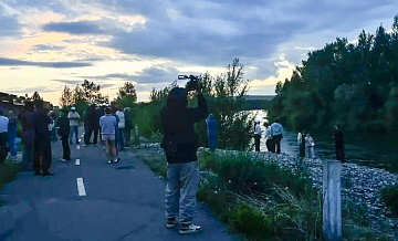 Жителей Тувы, бросавших камни в дом при поиске пропавших девочек, задержали