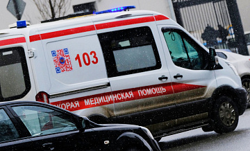 В Москве столкнулись машина и электробус