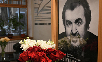 В Москве началось прощание с Игорем Золотовицким