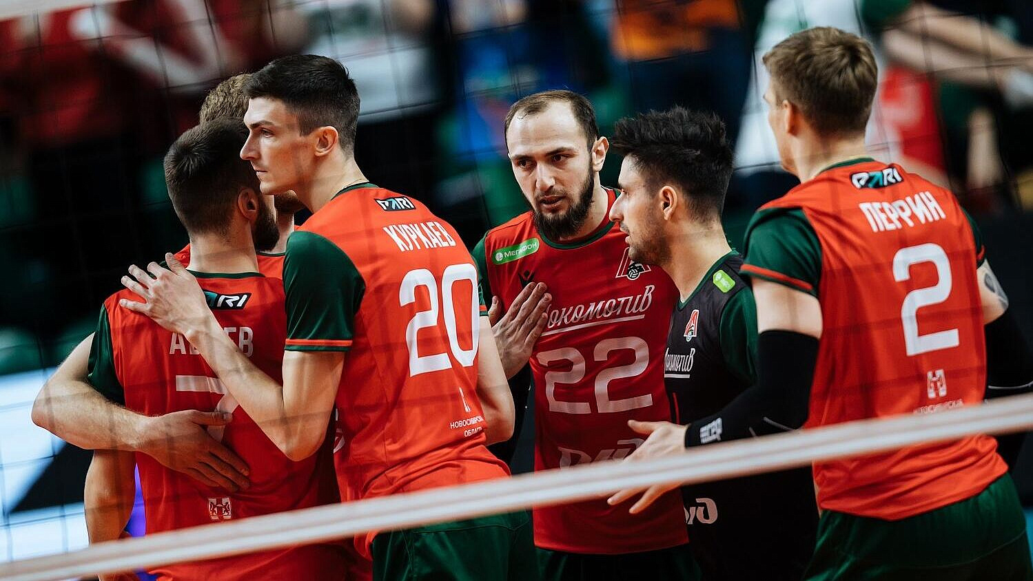 "Локомотив" обыграл "Факел-Ямал" в матче чемпионата России по волейболу